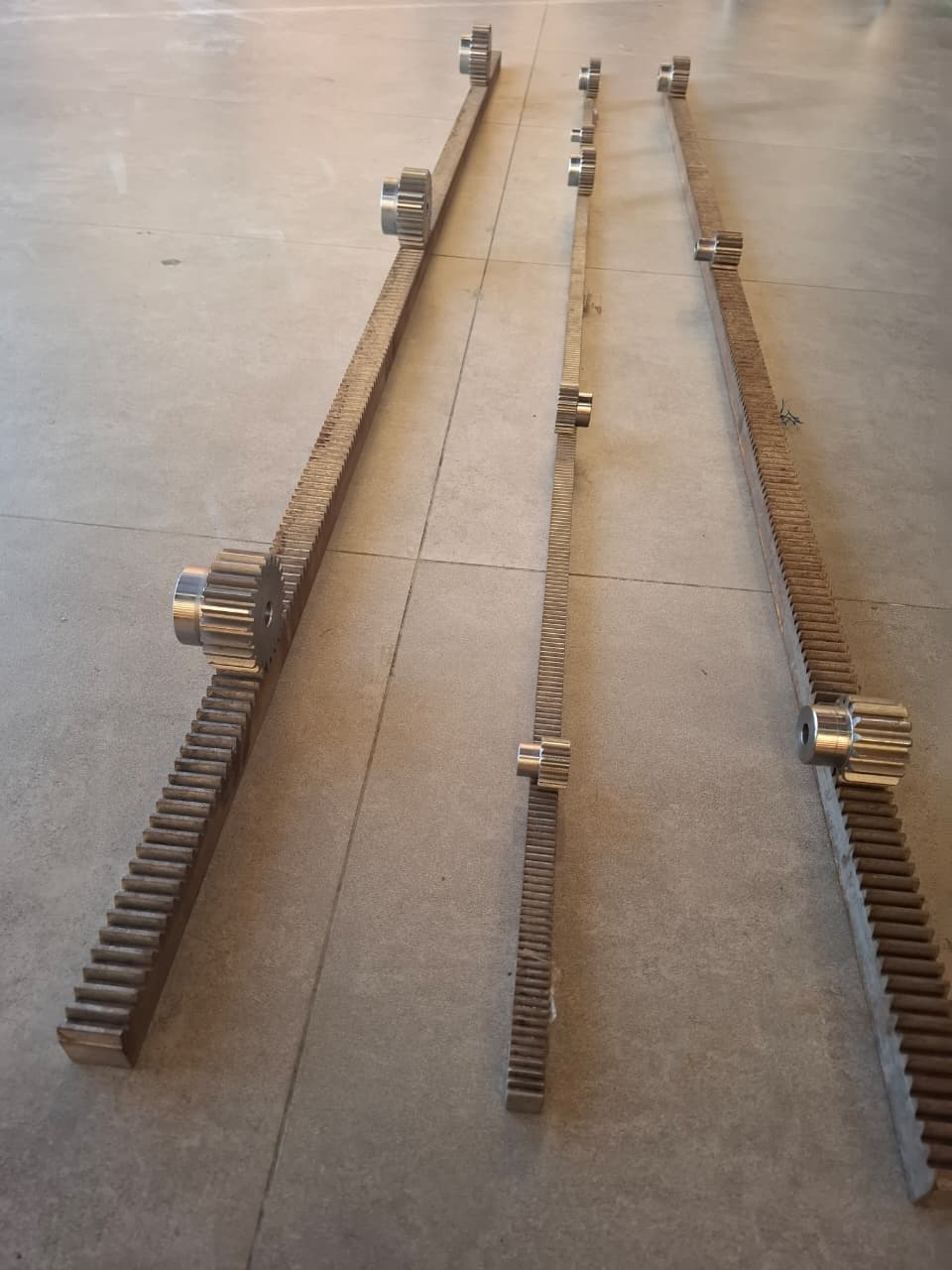 Straight Helical Gears - Image 3