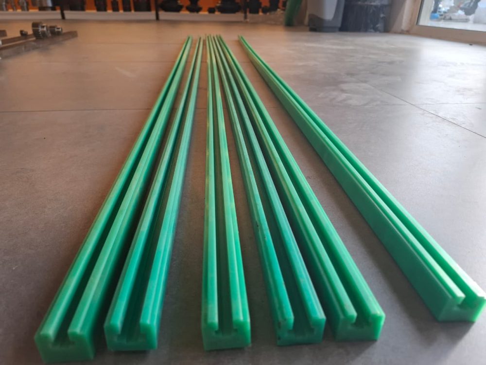 U‑ Wire Strip Clips - Image 3